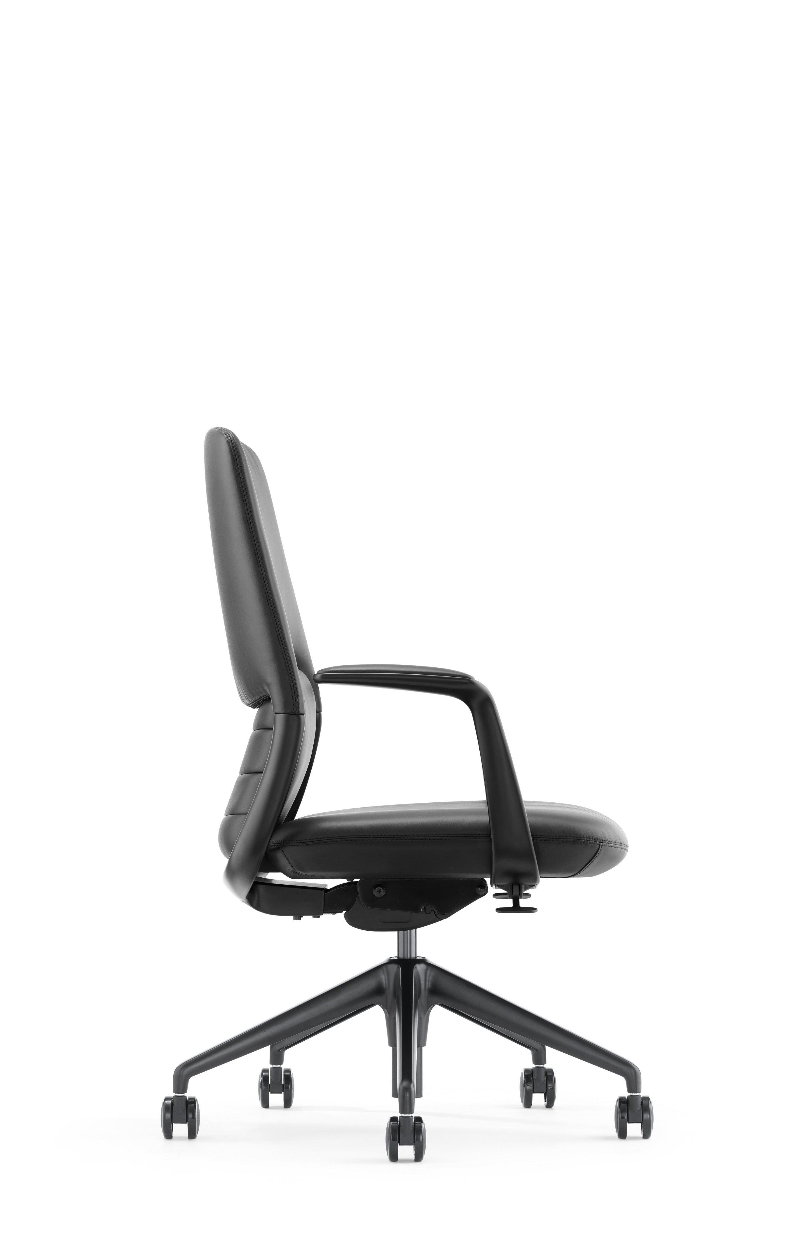 Vertex Medium Leather Chair