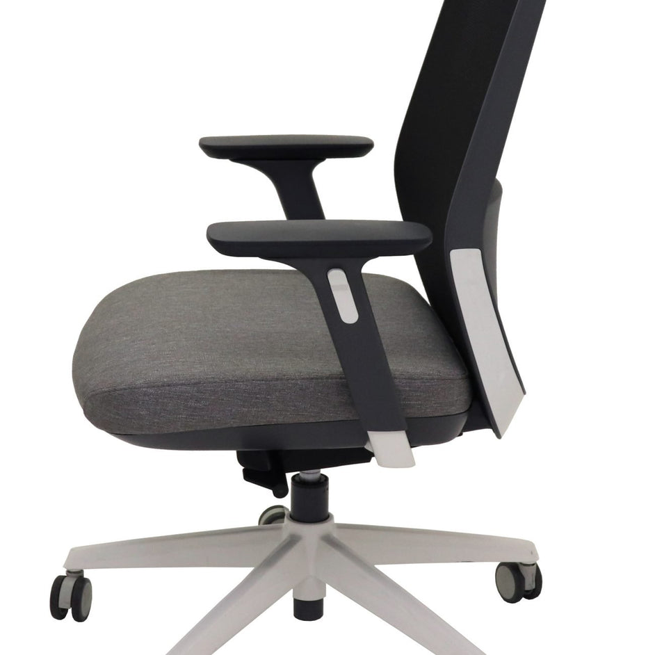 Move Mesh Medium Back Chair