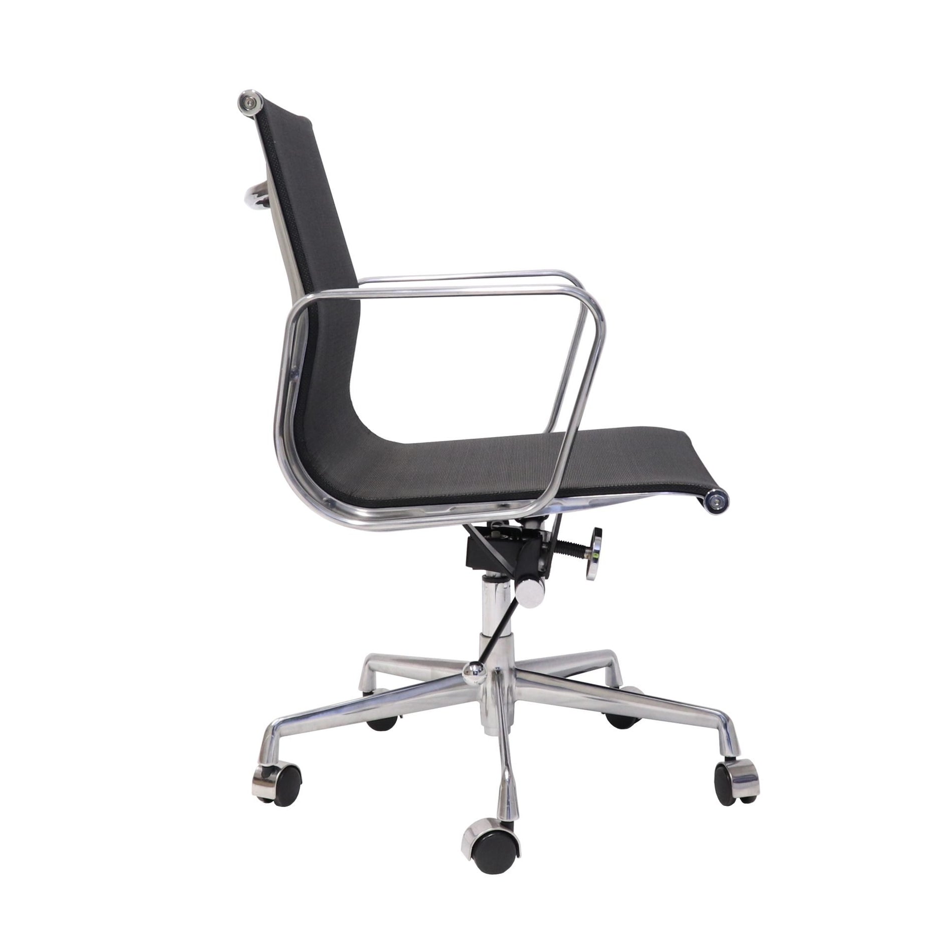 WM600 Mesh Chair